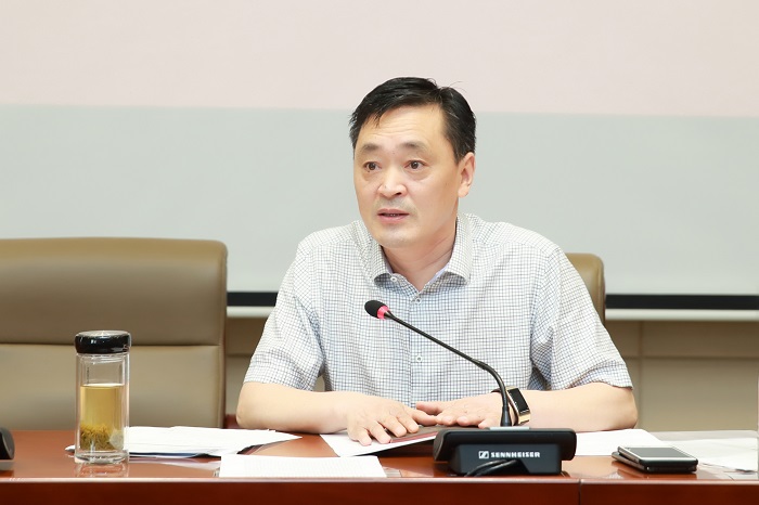 上哪个平台买足球好